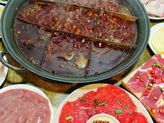 -渝嘴小老弟老火锅(华新村店)