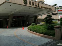 -广东大厦酒店(广州北京路步行街纪念堂地铁站店)