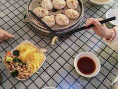 -守鑫水馅包子铺