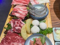 -明洞阿姨·韩式酱蟹烤肉·创意料理(三元桥店)