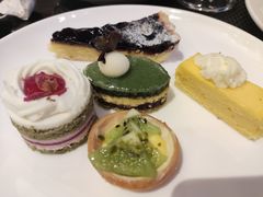 -圣丰索菲特·2 On 988 Café 自助餐厅