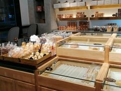 面包甜点陈列柜-原麦世家(府琛大厦店)