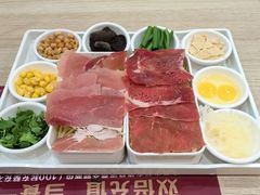 -花馬肆.云南过桥米线(汉神购物广场现场熬汤店)