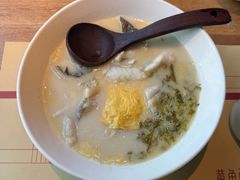 -荣家黄鱼面(南京西路店)
