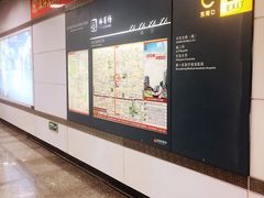 -体育场(地铁站)