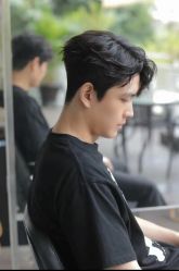 -一家只做男发烫染的店