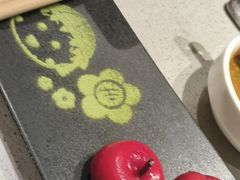-海底捞火锅(新松江路生日主题店)