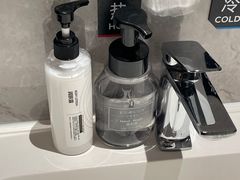 -宜致酒店(永庆坊彩虹桥地铁站店)