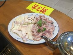 -华哥新鲜猪精品美食