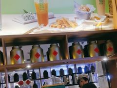 -呷哺呷哺(万达新世界店)