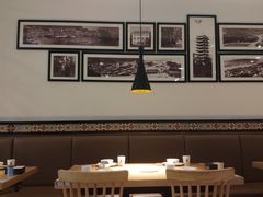 大堂-李子坝梁山鸡(北碚万达五鸡哥店)