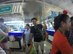 -班赞海鲜市场胖阿姨加工点