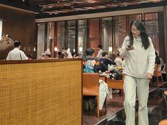 -蝴蝶里·粤菜·点心(滨江龙湖店)