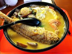 -红色根据地文化主题酒店(太湖街店)