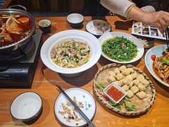-老滇山寨•云南特色菜•地方菜•民族风情歌舞表演(金碧店)