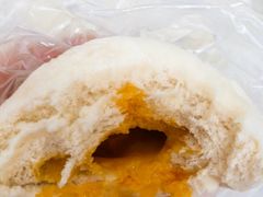 蛋黄流沙大包-全家便利店(杭州龙翔桥地铁站店)