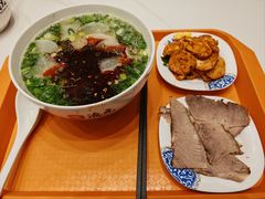 -德元兰州纯汤牛肉面(龙阳路店)