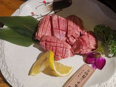厚切牛舌-黑牛の店·和牛烧肉(大悦城店)