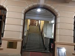 -香港大学