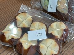 -雀食面包店(钟楼店)