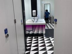 -万达广场(临港店)