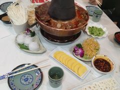 -羊家胡同·龙虾烧烤火锅(龙汇路店)