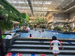 -兴芮温泉度假区