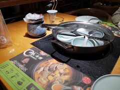 -洪氏嗨捞·广东猪肚鸡·椰子鸡火锅(西咸万象城店)