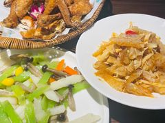 -前海沿·青岛菜(李沧万达店)