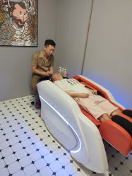 -老男孩男士理容馆·理发·烫染·修面