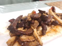 鲍菇牛柳-洪齐林老镇