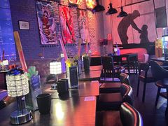 -INLOVE Live House