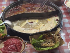 -赵美丽·重庆社区火锅·直营店(火车东站·中豪国际店)