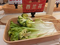 -涮食间回转小火锅(财富中心店)