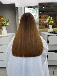 -变画·发型STUDIO