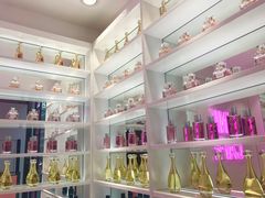 -Dior迪奥(上海世茂广场店)