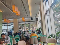 -上海浦东假日酒店