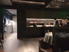 -左庭右院鲜牛肉火锅黑金店(陆家嘴中心店)