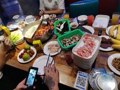 -蒙肥羊·酸汤潮牛·鲜牛肉火锅烤肉自助(岗顶店)