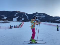 -鳌山滑雪度假区