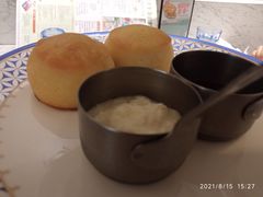 现烤黄油司康-必胜客(滨江店)