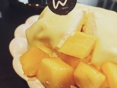 -W COLLECTIVE  DESSERT SHOP