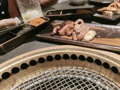 -铭牛烧肉·和牛海鲜自助(高新月牙湖店)