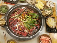 -黄潇洒老火锅(九眼桥宏济巷店)