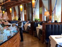 -八府香鸭·啫啫煲(华山路店)