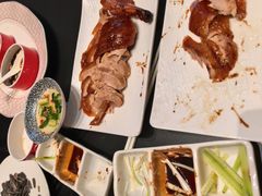 -艳阳天民俗村(公园路店)