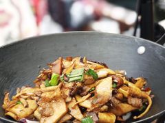 吊锅三菇-吃货私房菜(丽江束河古镇店)