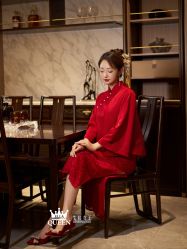 点击看大图 -艾拉·女王婚纱礼服馆