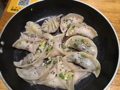 葱香煎饺-小金鬼·煎饺·鸽子汤