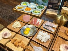 -银米·云南传统过桥米线(双廊黑金冠店)